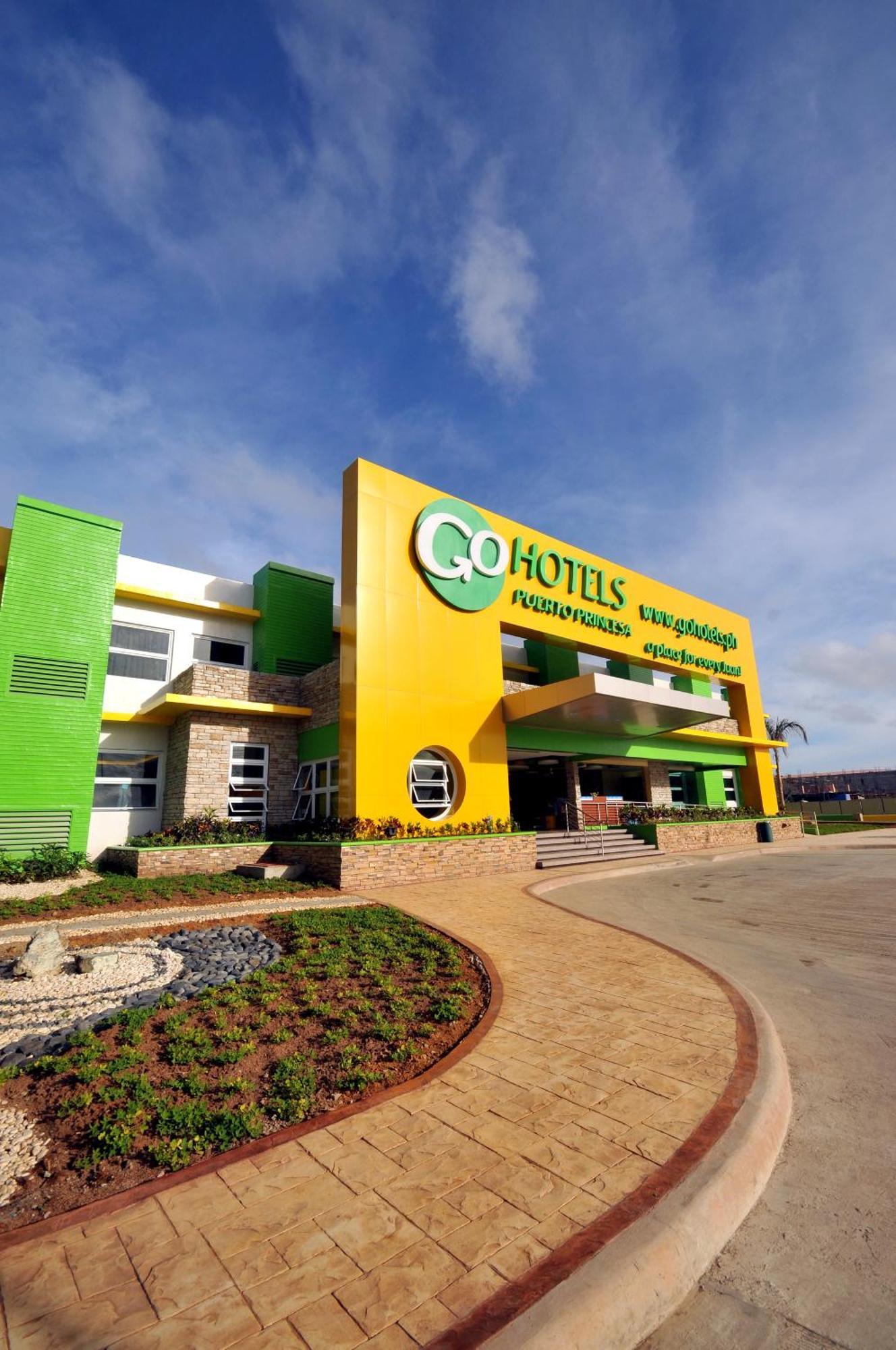 Go Hotels Puerto Princesa Buitenkant foto