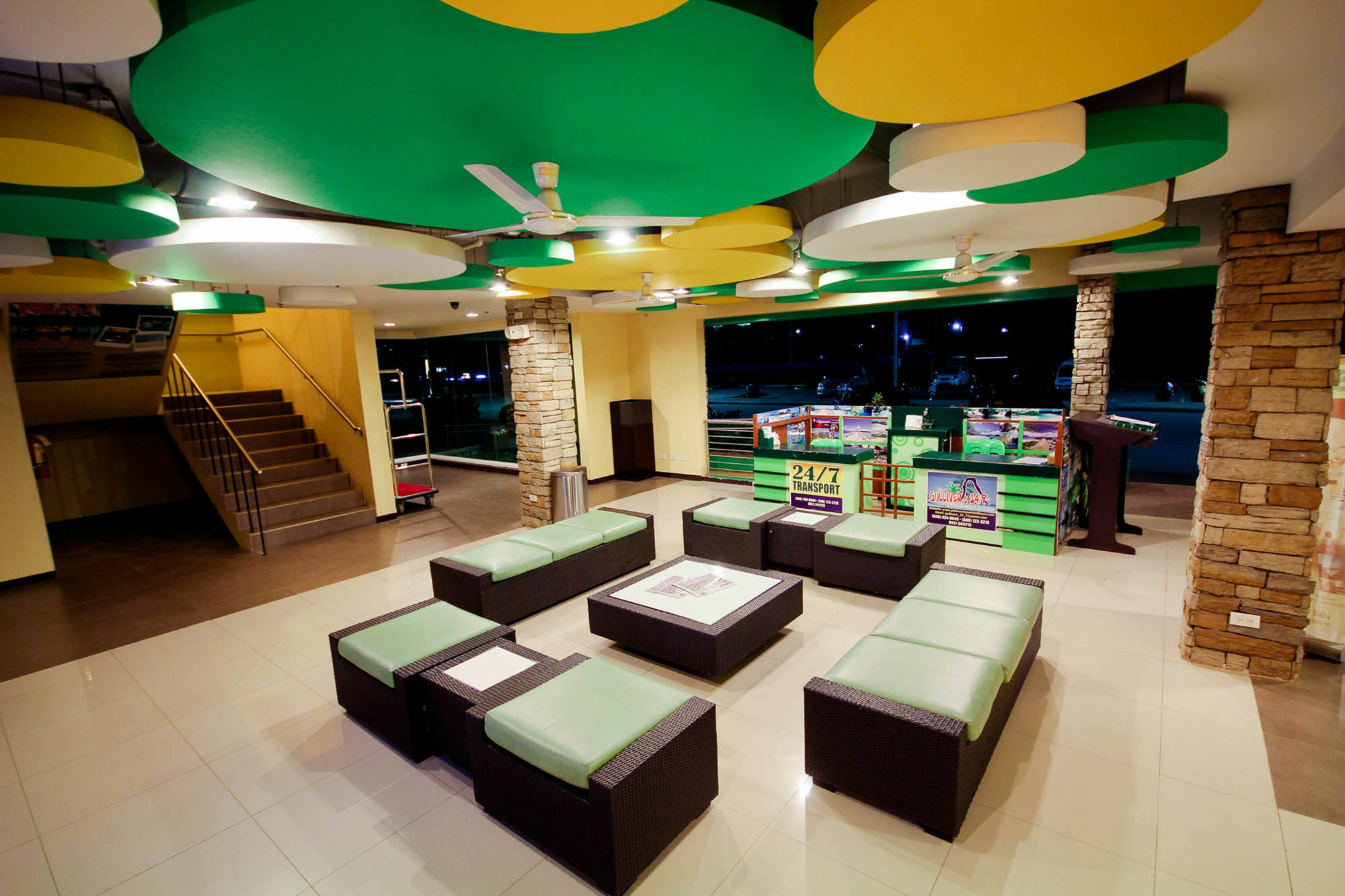 Go Hotels Puerto Princesa Buitenkant foto